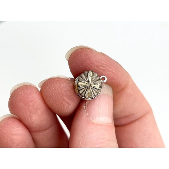 Sterling Silver Scalloped Teeny Tiny Vintage Floral Shaped Push Back Pin - Picture 9 of 10